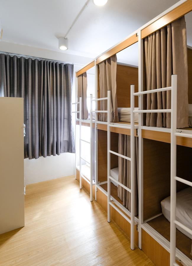 Simple To Sleep Hostel Bangkok Exterior foto